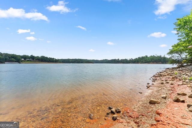 2819 Point Overlook, Gainesville, GA 30501
