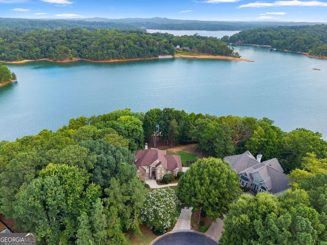 2819 Point Overlook, Gainesville, GA 30501