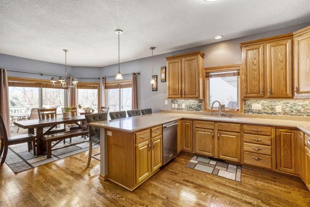 2334 Manuela Drive, Chaska, MN 55318