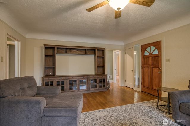 3321 Wiskhah Road, Aberdeen, WA 98520