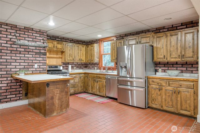 3321 Wiskhah Road, Aberdeen, WA 98520