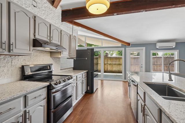 4905 SW 18th Street, Des Moines, IA 50315