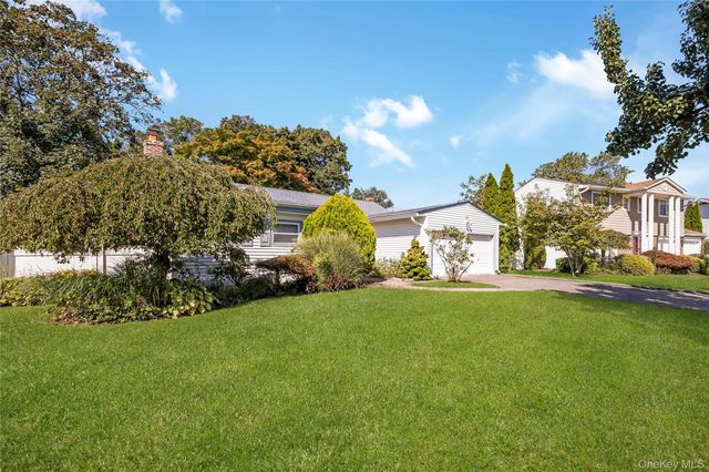 52 Voorhis Drive, Old Bethpage, NY 11804