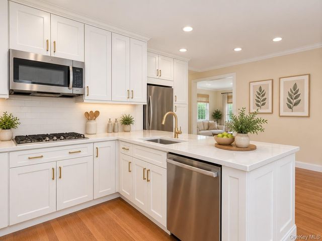 52 Voorhis Drive, Old Bethpage, NY 11804