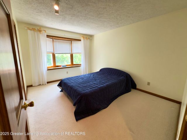 11781 W Herbison Road, Eagle, MI 48822