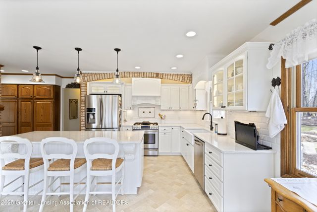 11781 W Herbison Road, Eagle, MI 48822