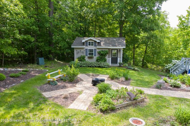 11781 W Herbison Road, Eagle, MI 48822