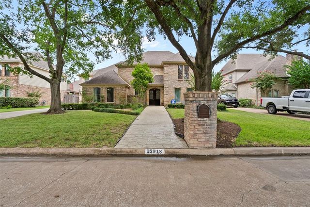 15918 River Roads Drive, Houston, TX 77079