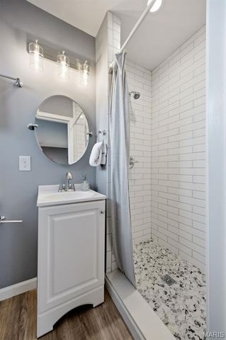 8609 Mayflower Court, University City, MO 63132