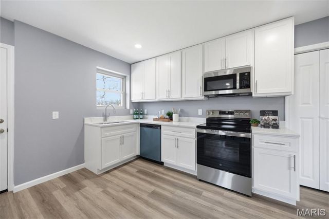 8609 Mayflower Court, University City, MO 63132