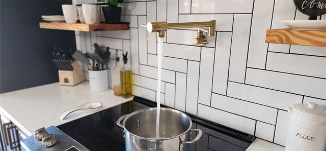 23 BOLTON COURT, Kissimmee, FL 34758