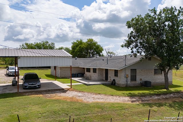 200 Brisco, Marion, TX 78124