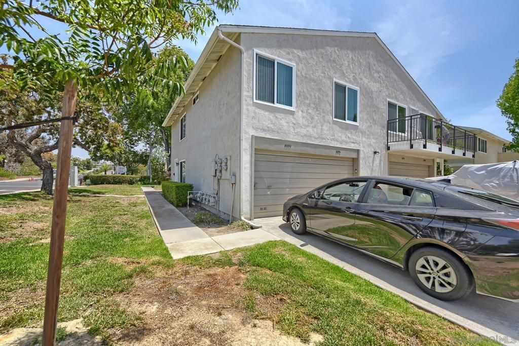 Image 20 of property listing at 8090 Camino Kiosco, San Diego, CA 92122