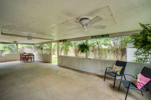 1647 E Pleasant Drive, Midlothian, TX 76065
