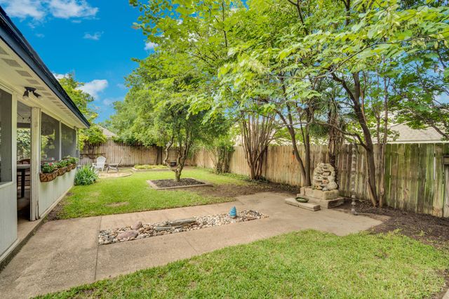 1647 E Pleasant Drive, Midlothian, TX 76065