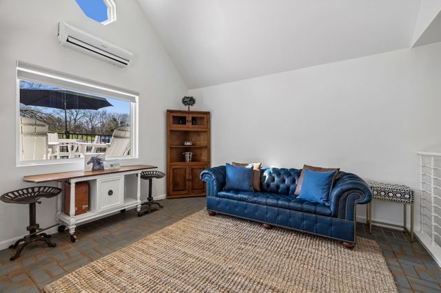 2455 Long Hollow Pike, Hendersonville, TN 37075