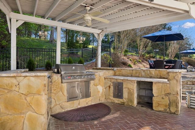 2455 Long Hollow Pike, Hendersonville, TN 37075