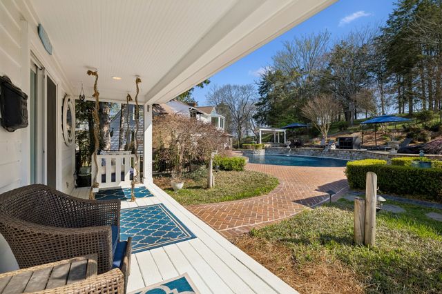 2455 Long Hollow Pike, Hendersonville, TN 37075