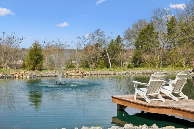 2455 Long Hollow Pike, Hendersonville, TN 37075