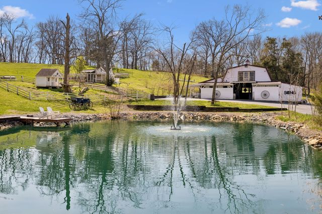 2455 Long Hollow Pike, Hendersonville, TN 37075