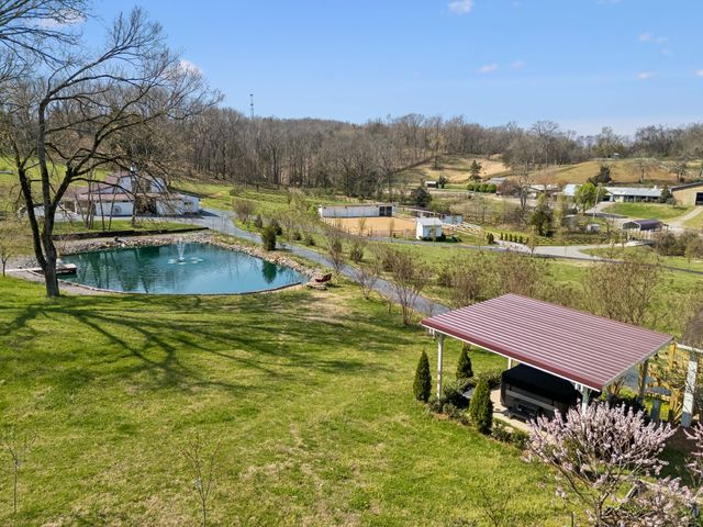 2455 Long Hollow Pike, Hendersonville, TN 37075