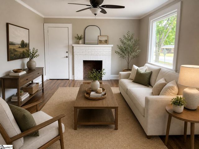 1600 W Parker Road, Greenville, SC 29617