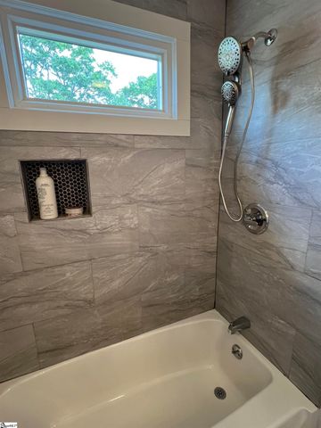 1600 W Parker Road, Greenville, SC 29617