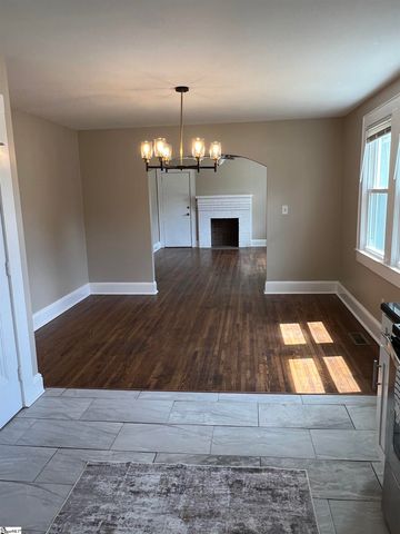 1600 W Parker Road, Greenville, SC 29617