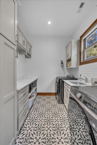 317 Little Creek Rd, Pleasant Shade, TN 37145