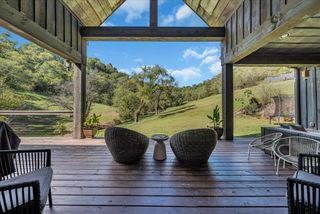 317 Little Creek Rd, Pleasant Shade, TN 37145