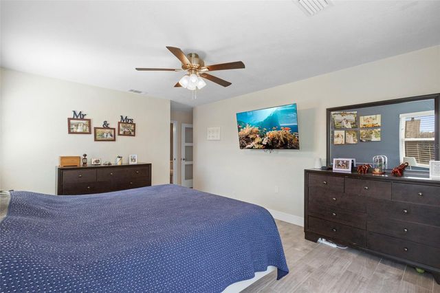 385 E COUNTRY CIRCLE DRIVE, Port Orange, FL 32128