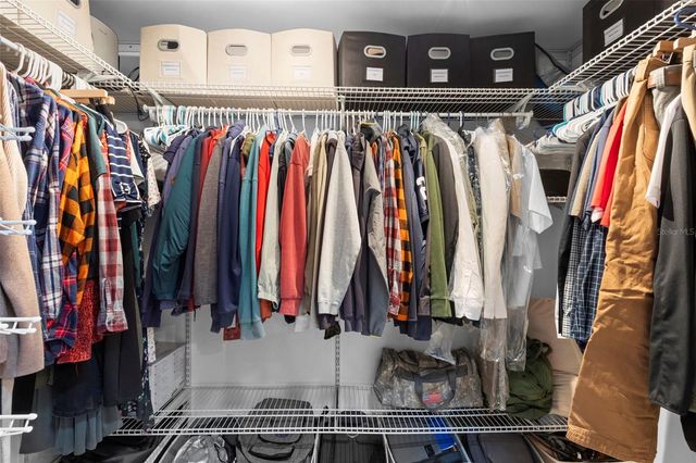 385 E COUNTRY CIRCLE DRIVE, Port Orange, FL 32128