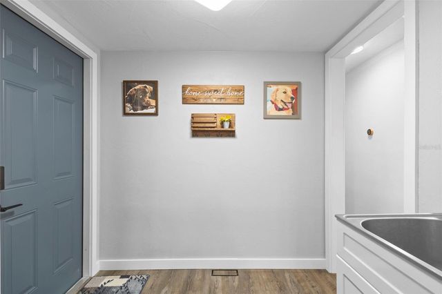 385 E COUNTRY CIRCLE DRIVE, Port Orange, FL 32128