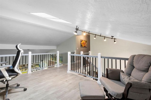 385 E COUNTRY CIRCLE DRIVE, Port Orange, FL 32128