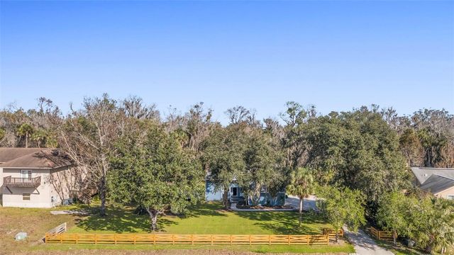 385 E COUNTRY CIRCLE DRIVE, Port Orange, FL 32128