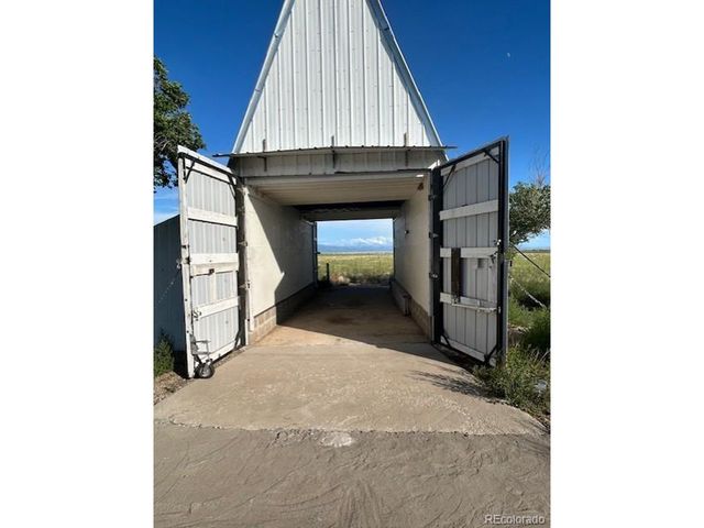 11858 7th St, Blanca, CO 81123