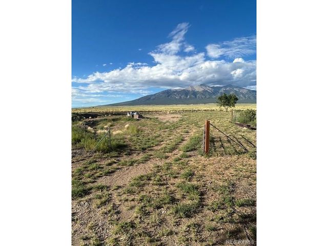 11858 7th St, Blanca, CO 81123