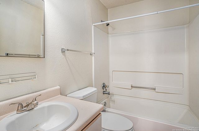 4919 Hill Mist, San Antonio, TX 78240