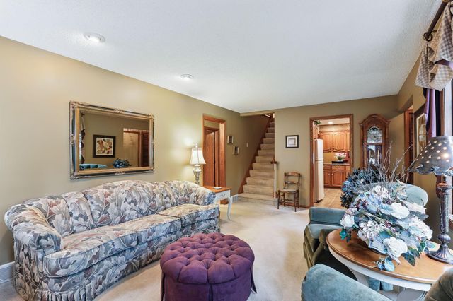 2657 Valley View Lane, New Brighton, MN 55112