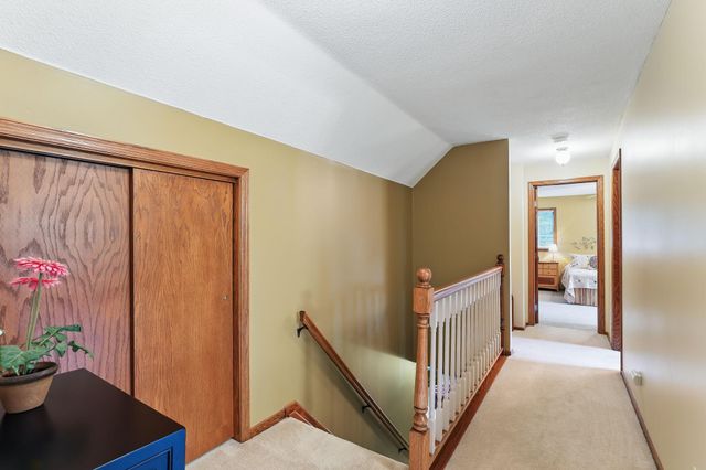 2657 Valley View Lane, New Brighton, MN 55112