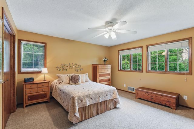 2657 Valley View Lane, New Brighton, MN 55112