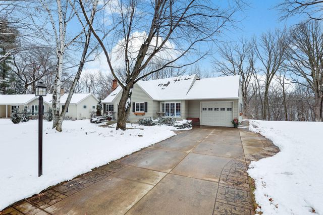 2657 Valley View Lane, New Brighton, MN 55112