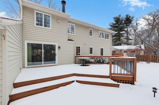 2657 Valley View Lane, New Brighton, MN 55112