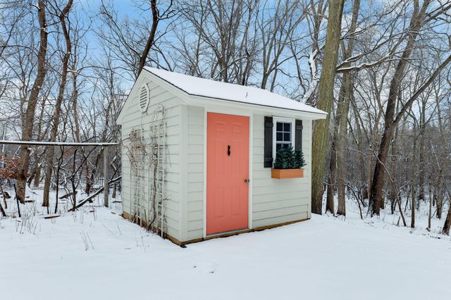 2657 Valley View Lane, New Brighton, MN 55112