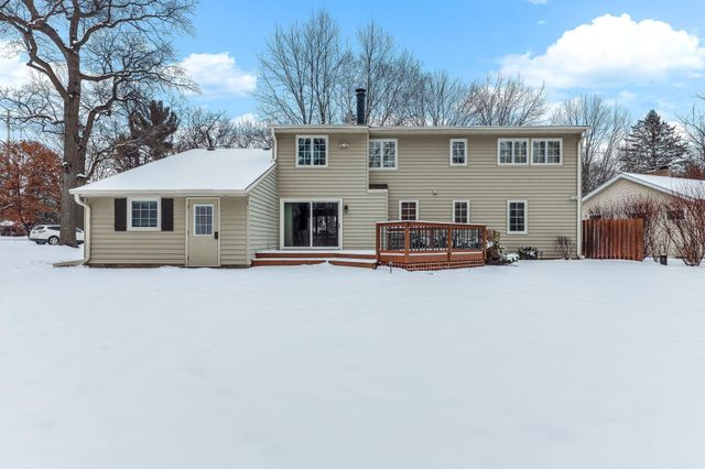 2657 Valley View Lane, New Brighton, MN 55112