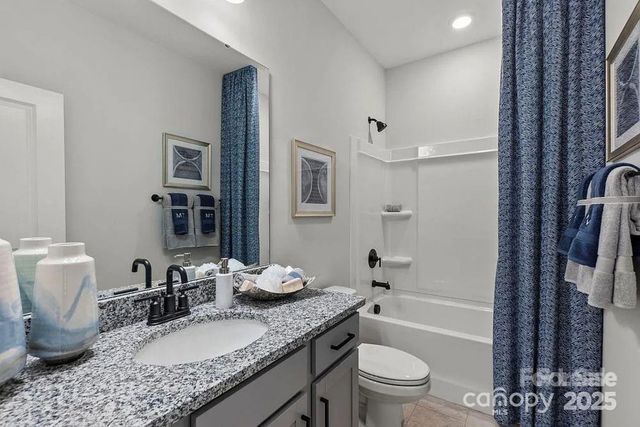 5029 Westmead Lane, Charlotte, NC 28262