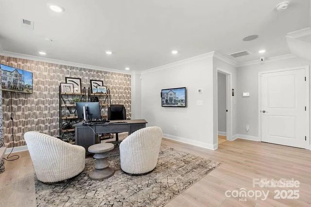 5029 Westmead Lane, Charlotte, NC 28262