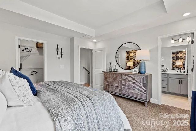 5029 Westmead Lane, Charlotte, NC 28262