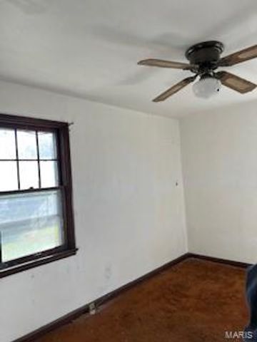 5300 Bermuda Drive, Normandy, MO 63121