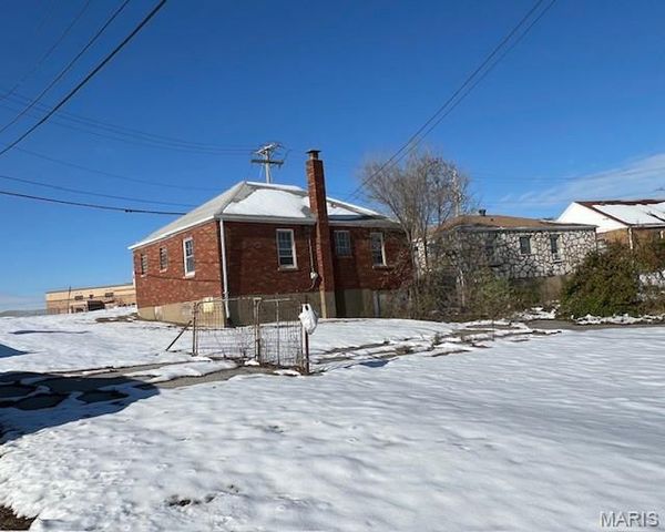 5300 Bermuda Drive, Normandy, MO 63121